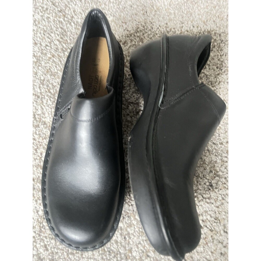 Naot Shoes Black Leather Zip Up Comfort Clogs Woman’s Sz 40